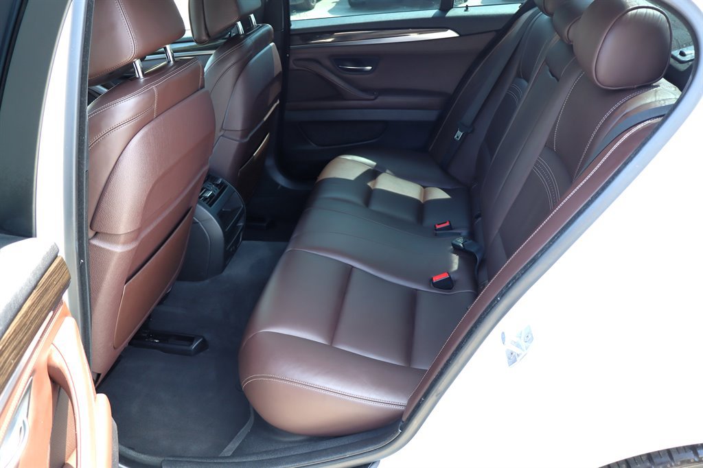 Used 2015 BMW 550i Sedan RWD image 19