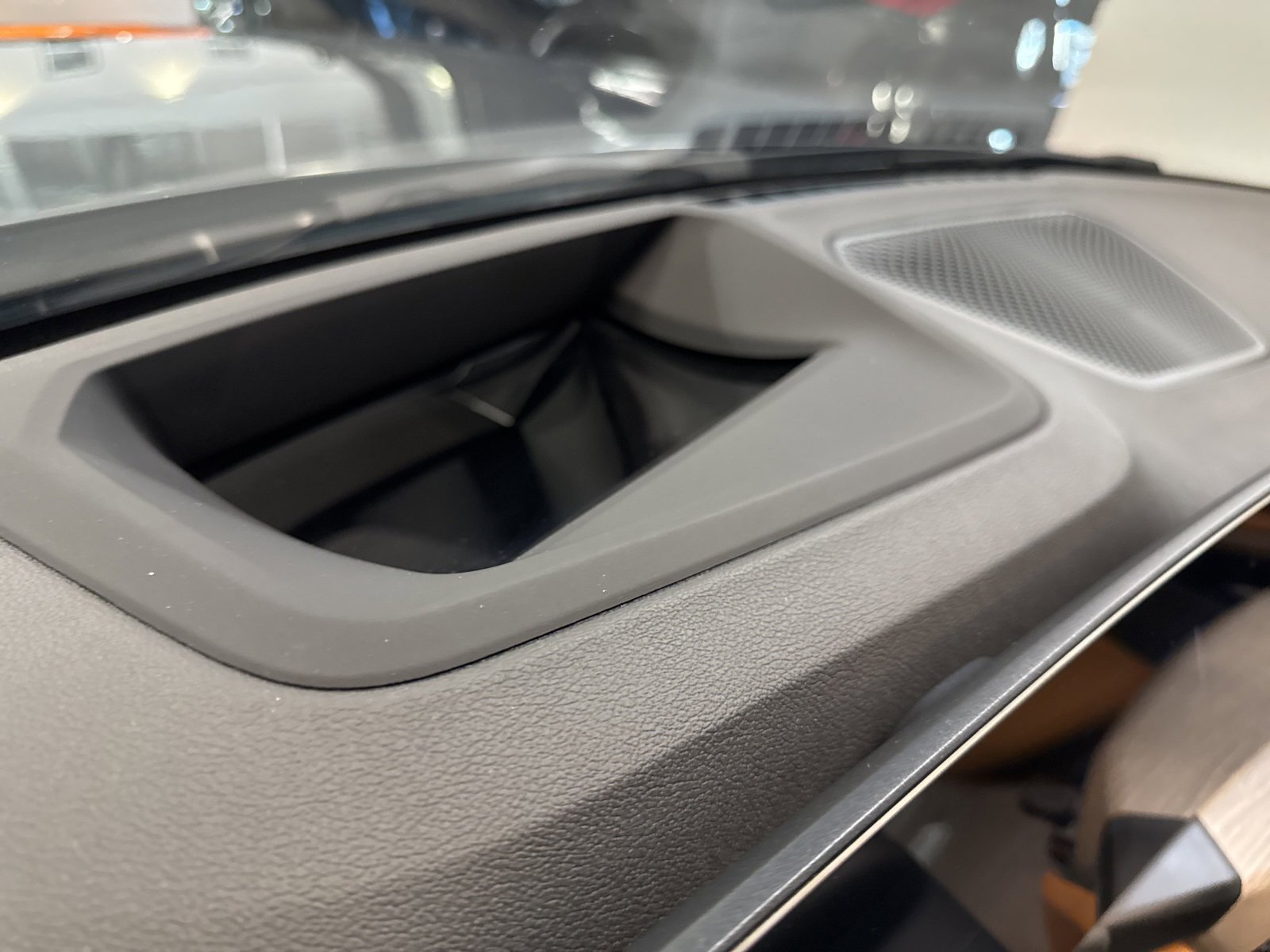 Used 2025 BMW 330i xDrive Sedan image 35