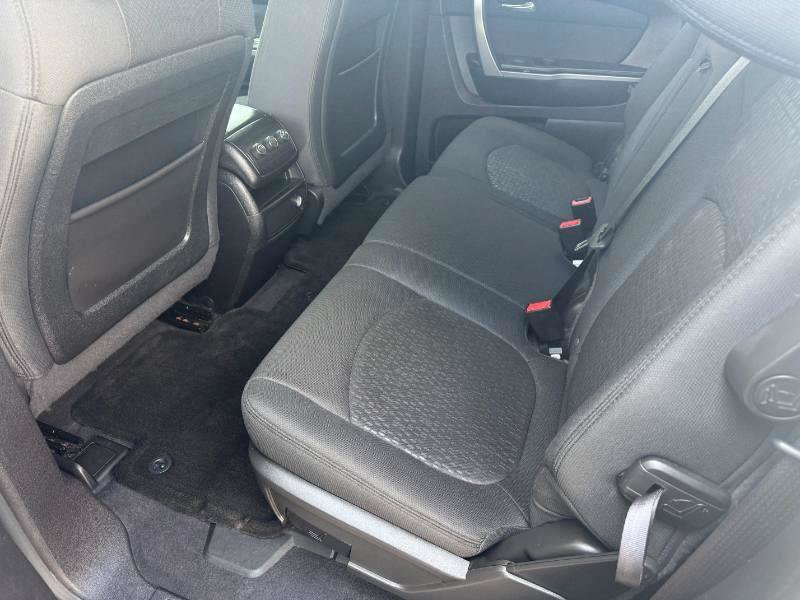 Used 2011 GMC Acadia SL w/ Preferred Package FWD image 11