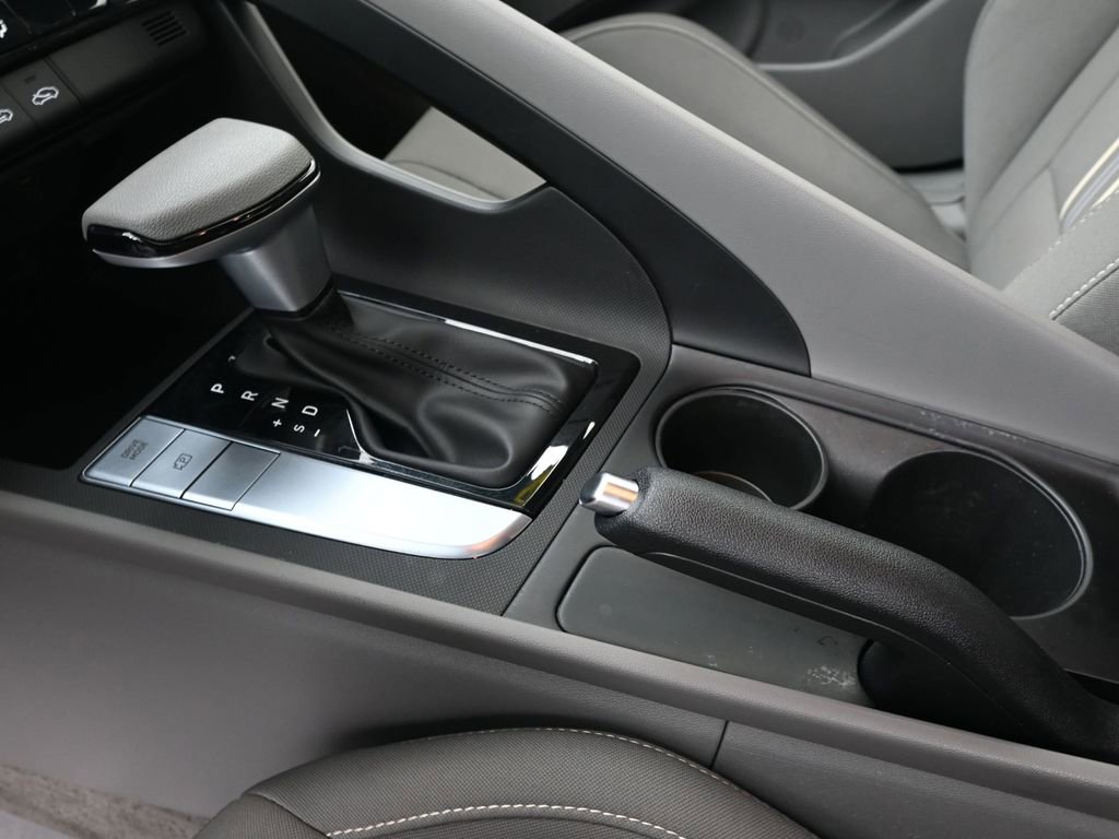 Certified 2024 Hyundai Elantra SEL image 27