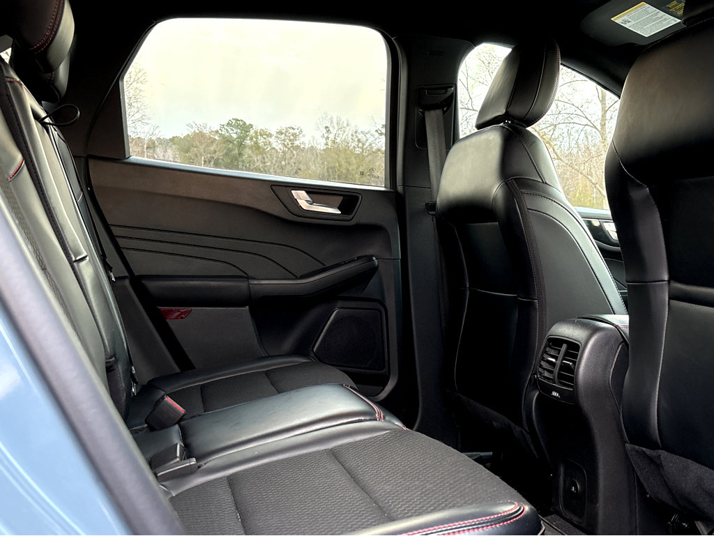 Used 2025 Ford Escape ST-Line Elite image 10