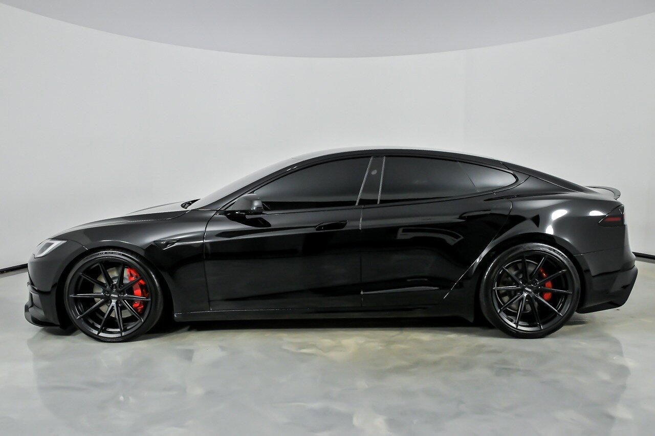Used 2026 Tesla Model S Plaid AWD/4WD image 9