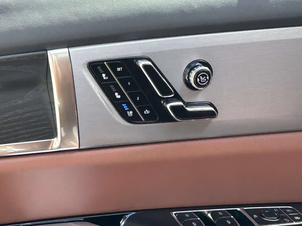 New 2027 Cadillac Vistiq Sport AWD/4WD image 17