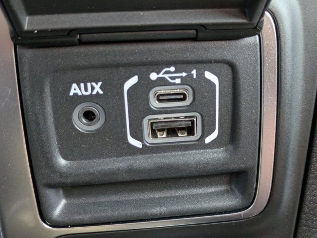 Used 2025 Jeep Wrangler Sport S image 14