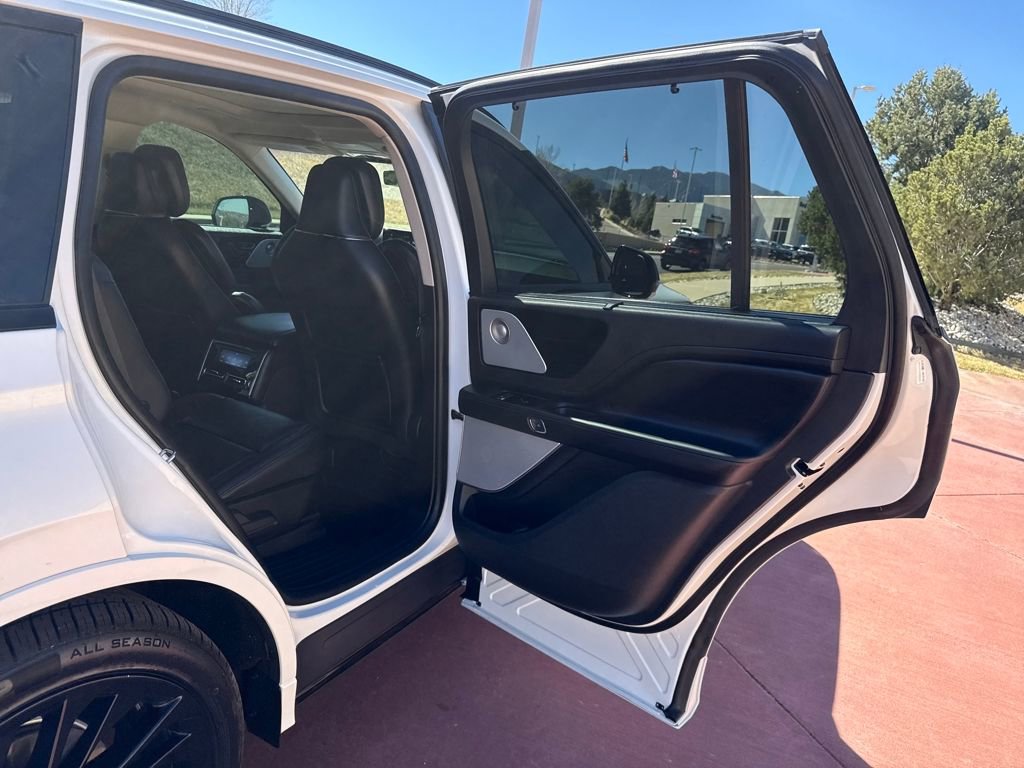 Certified 2023 Lincoln Aviator Reserve w/ Equipment Group 201A AWD/4WD image 23