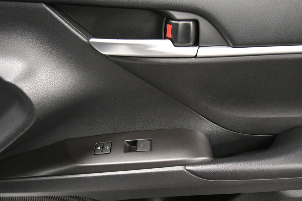 Used 2023 Toyota Camry SE AWD/4WD image 27