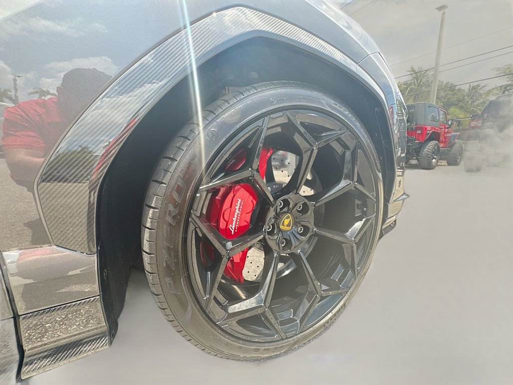 Used 2024 Lamborghini Urus Performante image 38