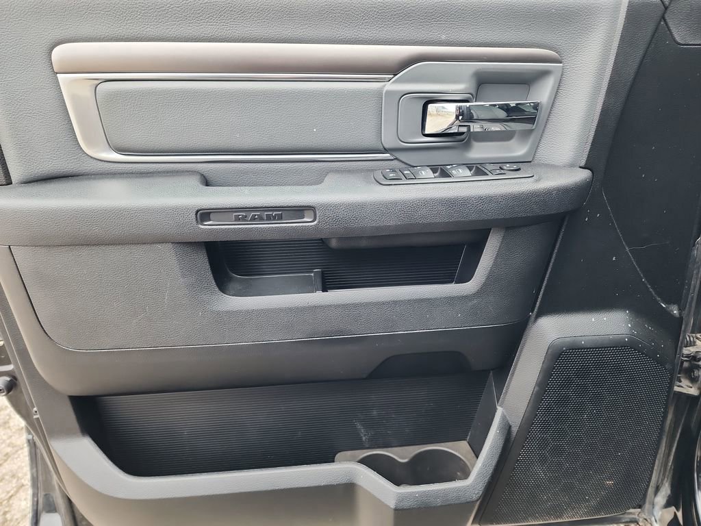 Used 2024 RAM 1500 Classic SLT image 12