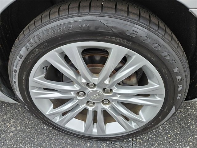 Used 2019 Cadillac XTS Luxury image 14