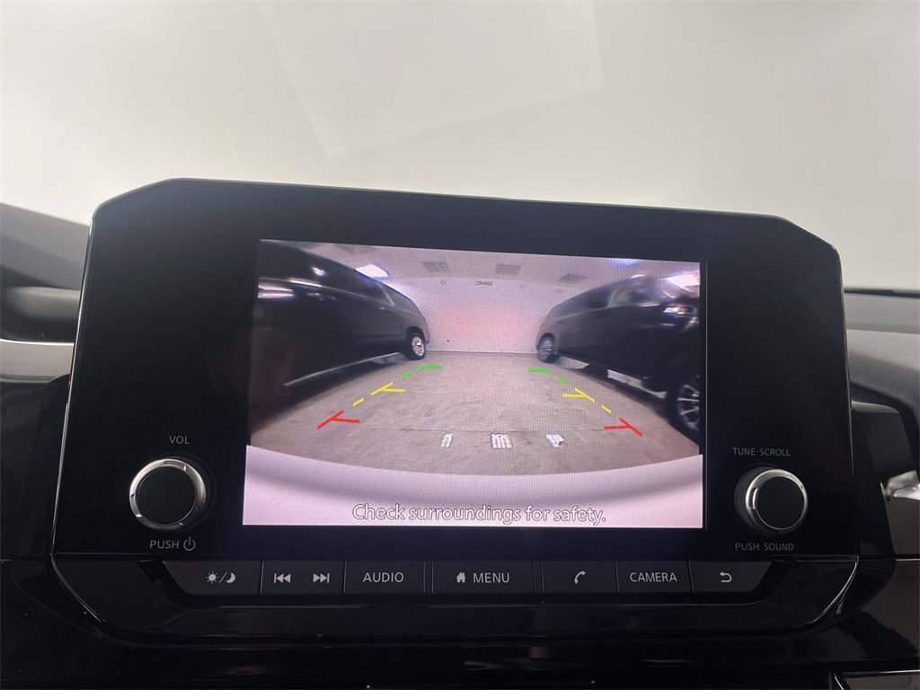 Used 2022 Nissan Pathfinder SV image 19