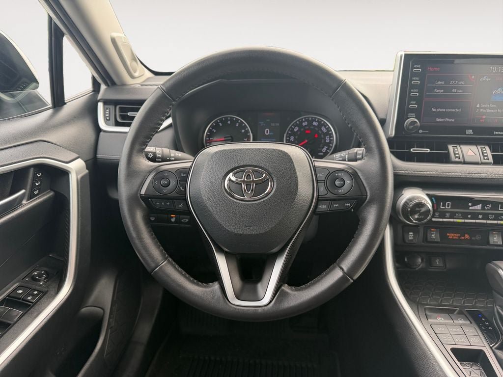Used 2021 Toyota RAV4 XLE Premium AWD/4WD image 13