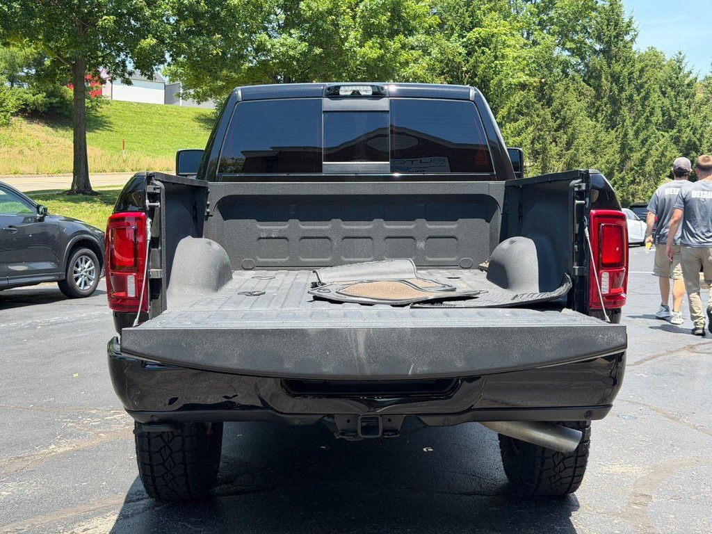 Used 2025 RAM 2500 Limited AWD/4WD image 4