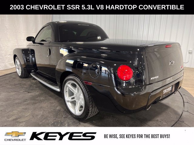 Used 2003 Chevrolet SSR w/ Preferred Equipment Group RWD image 6