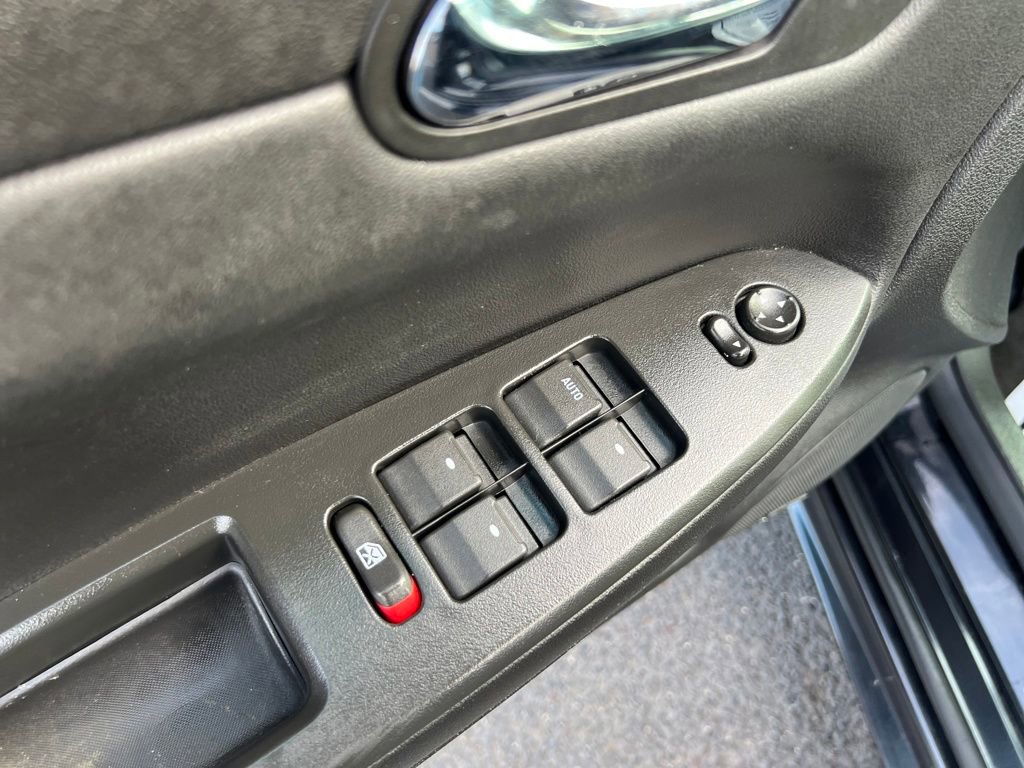 Used 2012 Chevrolet Impala LTZ image 13