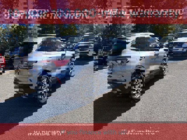 Used 2022 Ford Escape SE w/ Convenience Package image 12