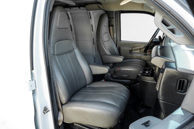 Used 2022 Chevrolet Express 2500 Extended w/ Driver Convenience Package RWD image 22