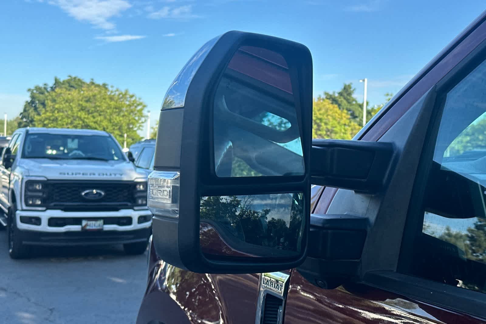 Used 2017 Ford F350 Lariat w/ Lariat Ultimate Package AWD/4WD image 8