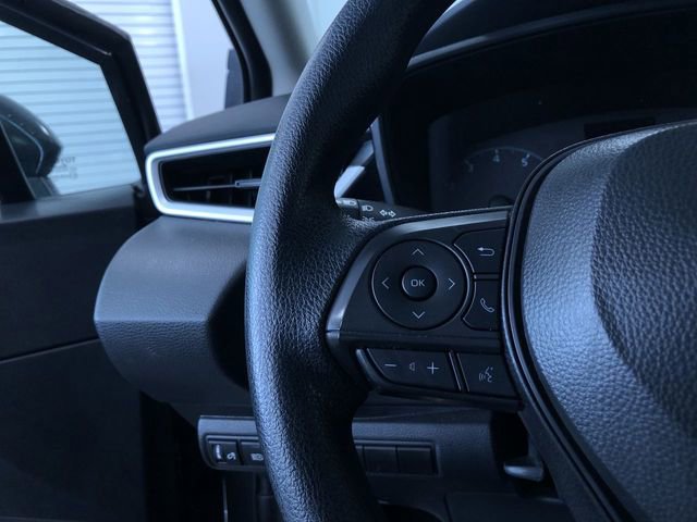Certified 2025 Toyota Corolla LE image 25