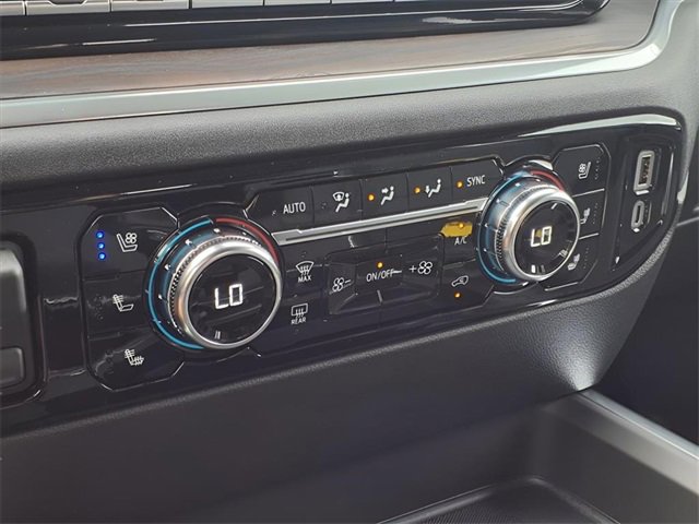 New 2025 GMC Sierra 2500 SLT w/ SLT Premium Package image 14