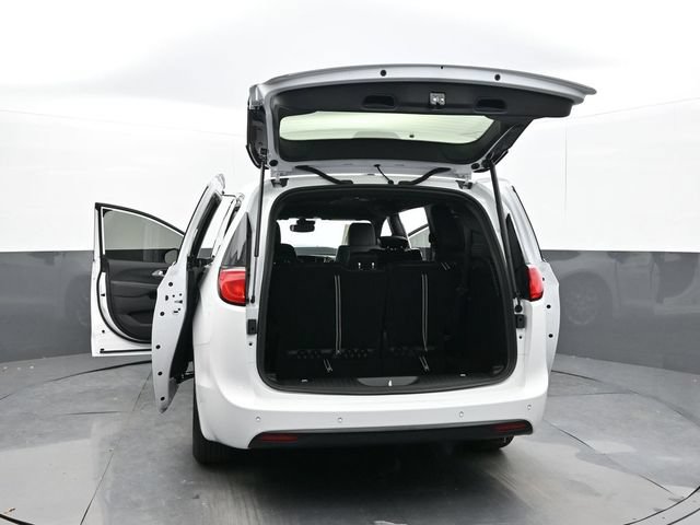 New 2025 Chrysler Voyager LX FWD image 63