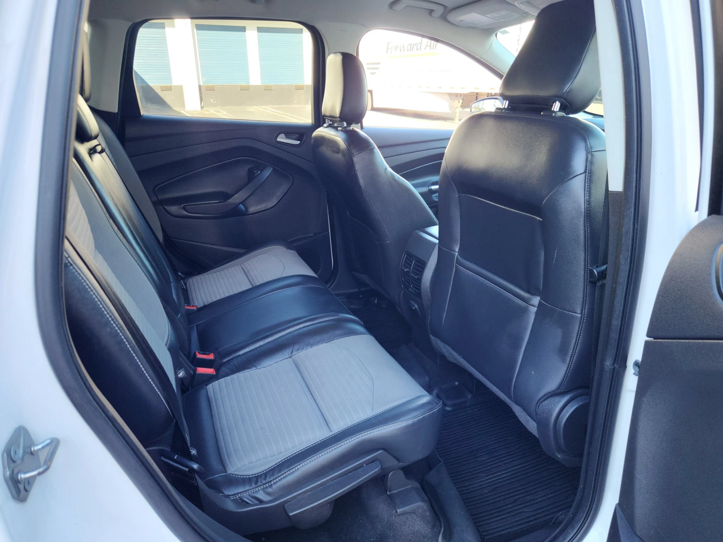 Used 2019 Ford Escape SE AWD/4WD image 16