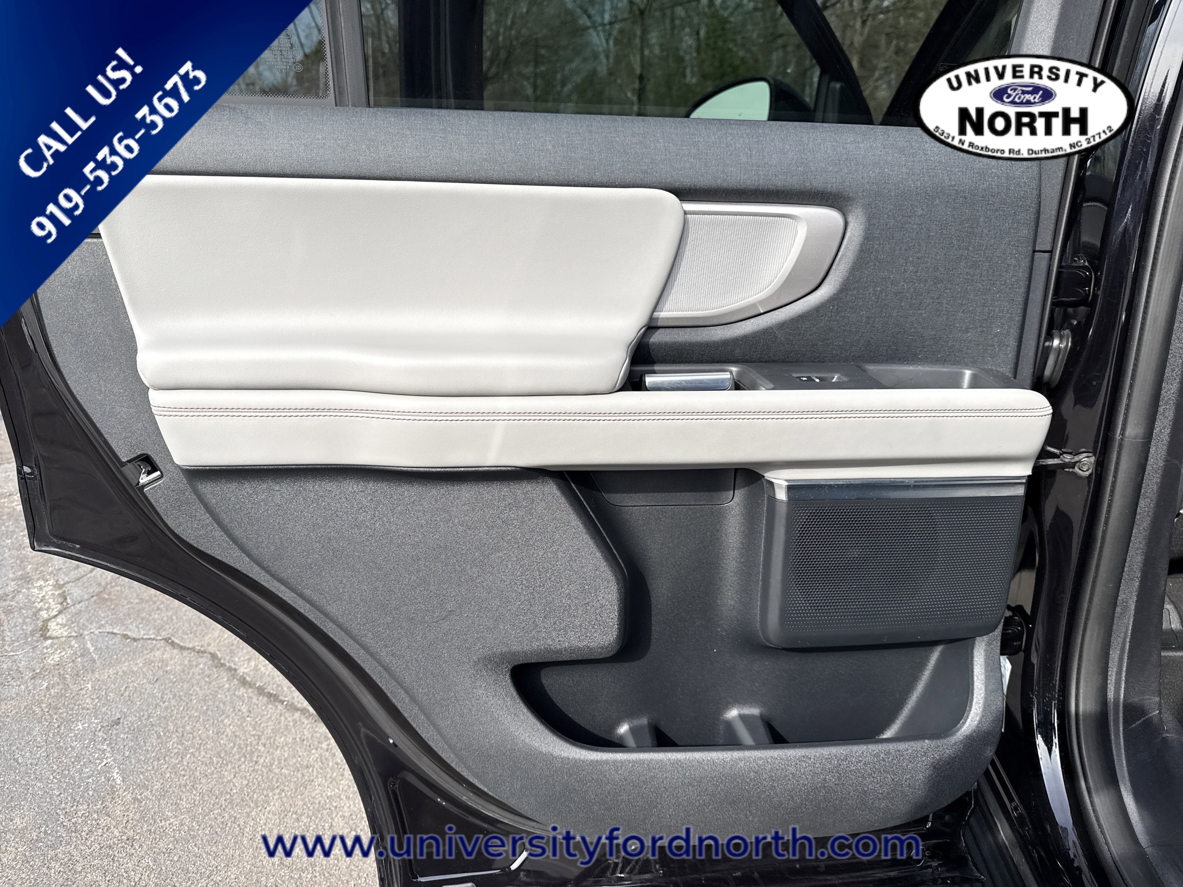 Used 2025 Ford Expedition Active image 36