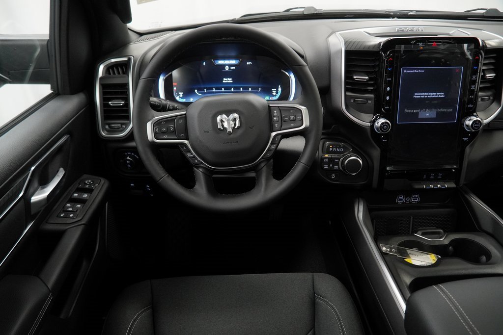 New 2026 RAM 1500 4x4 Crew Cab image 19