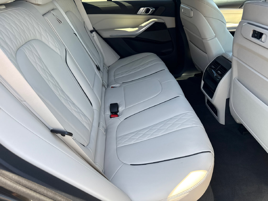 New 2026 BMW X5 xDrive40i w/ Premium Package AWD/4WD image 16