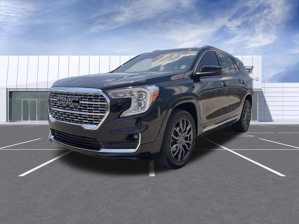 Used 2024 GMC Terrain Denali w/ Black Diamond Edition AWD/4WD image 4