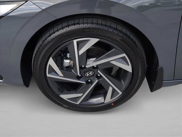 New 2026 Hyundai Elantra Limited FWD image 10