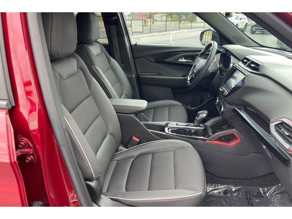 Used 2023 Chevrolet TrailBlazer RS w/ Sun and Liftgate Package FWD image 20