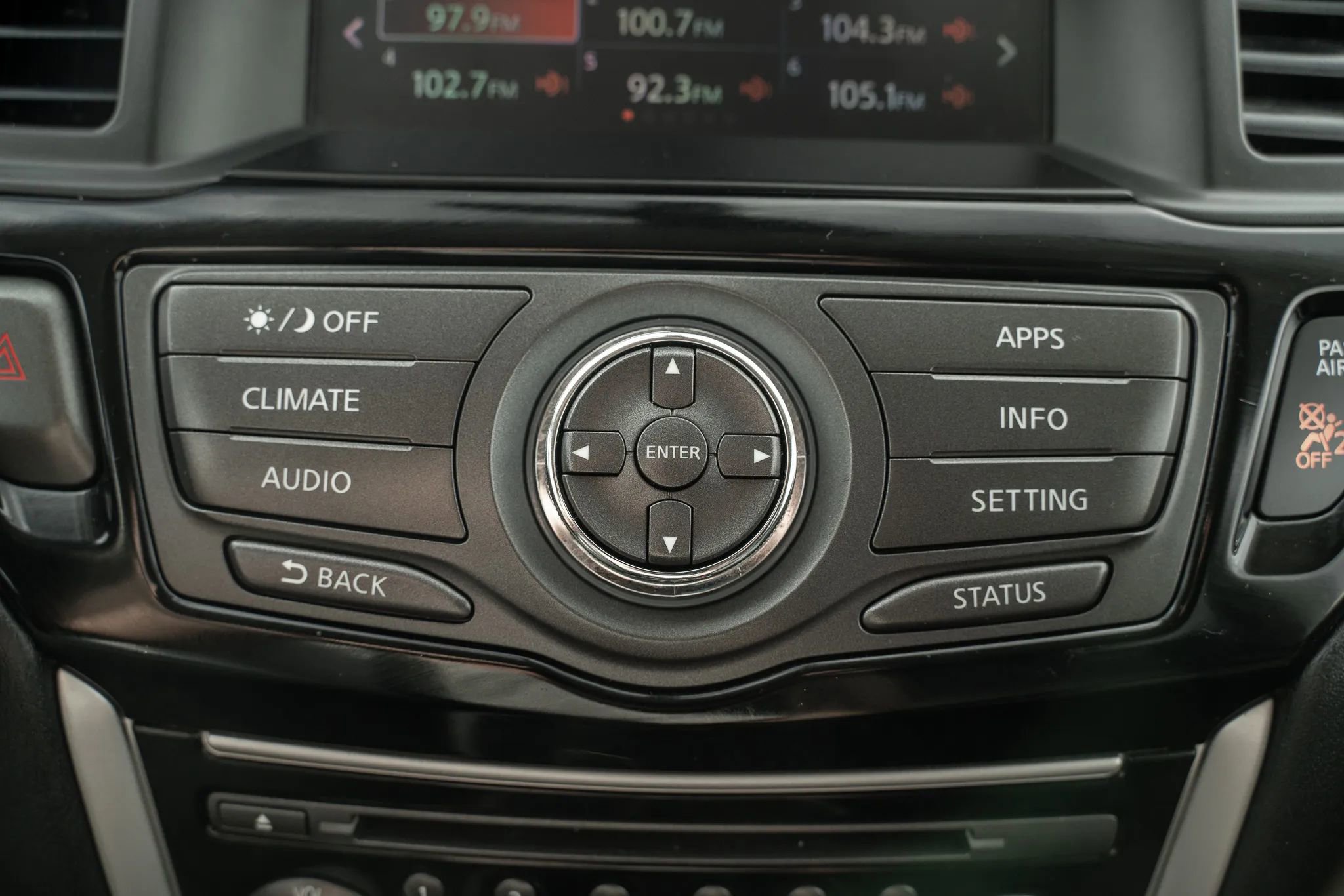 Used 2019 Nissan Pathfinder SV image 26