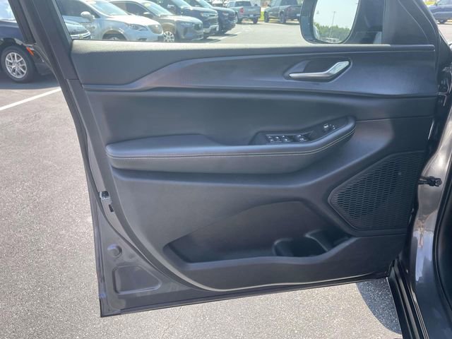 Used 2024 Jeep Grand Cherokee L Laredo image 15