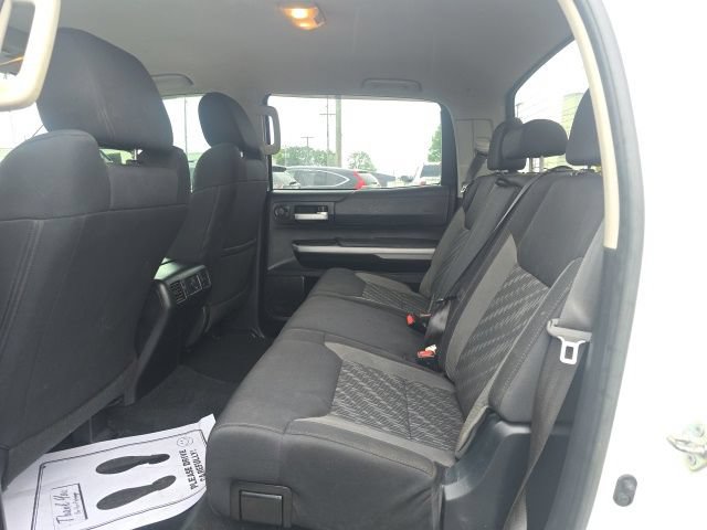 Used 2018 Toyota Tundra SR5 w/ SR5 Upgrade Package AWD/4WD image 10