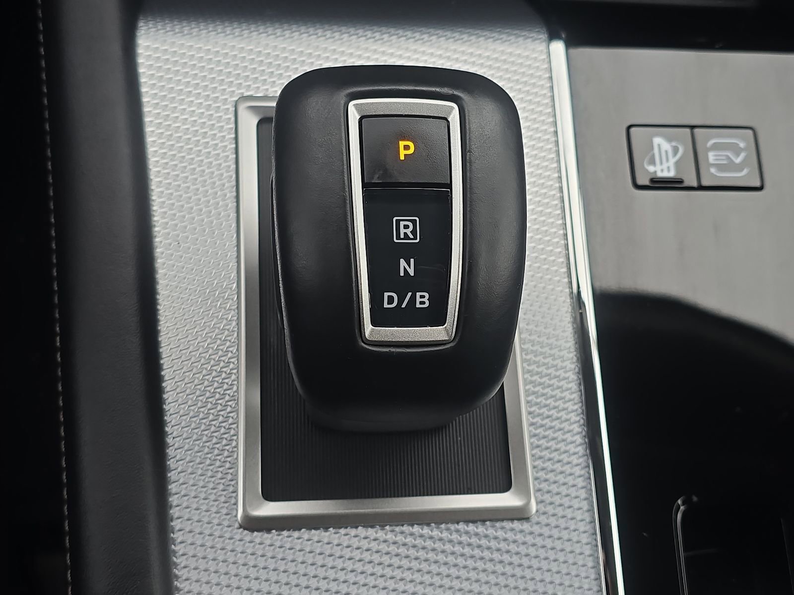 Used 2023 Mitsubishi Outlander SEL image 18