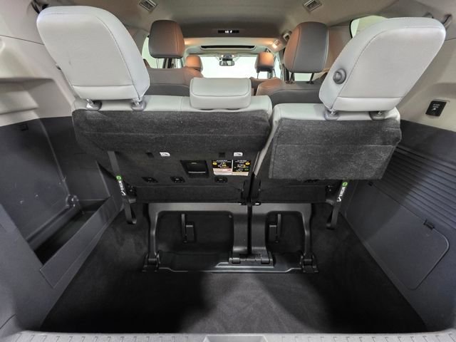 Used 2023 Toyota Sienna XLE w/ XLE Plus Package image 22