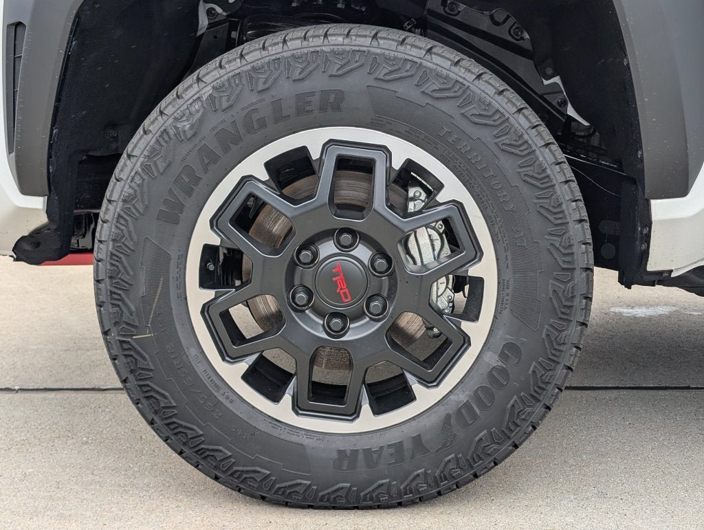 New 2026 Toyota Tacoma TRD Off-Road w/ TRD Off Road Premium Package AWD/4WD image 35