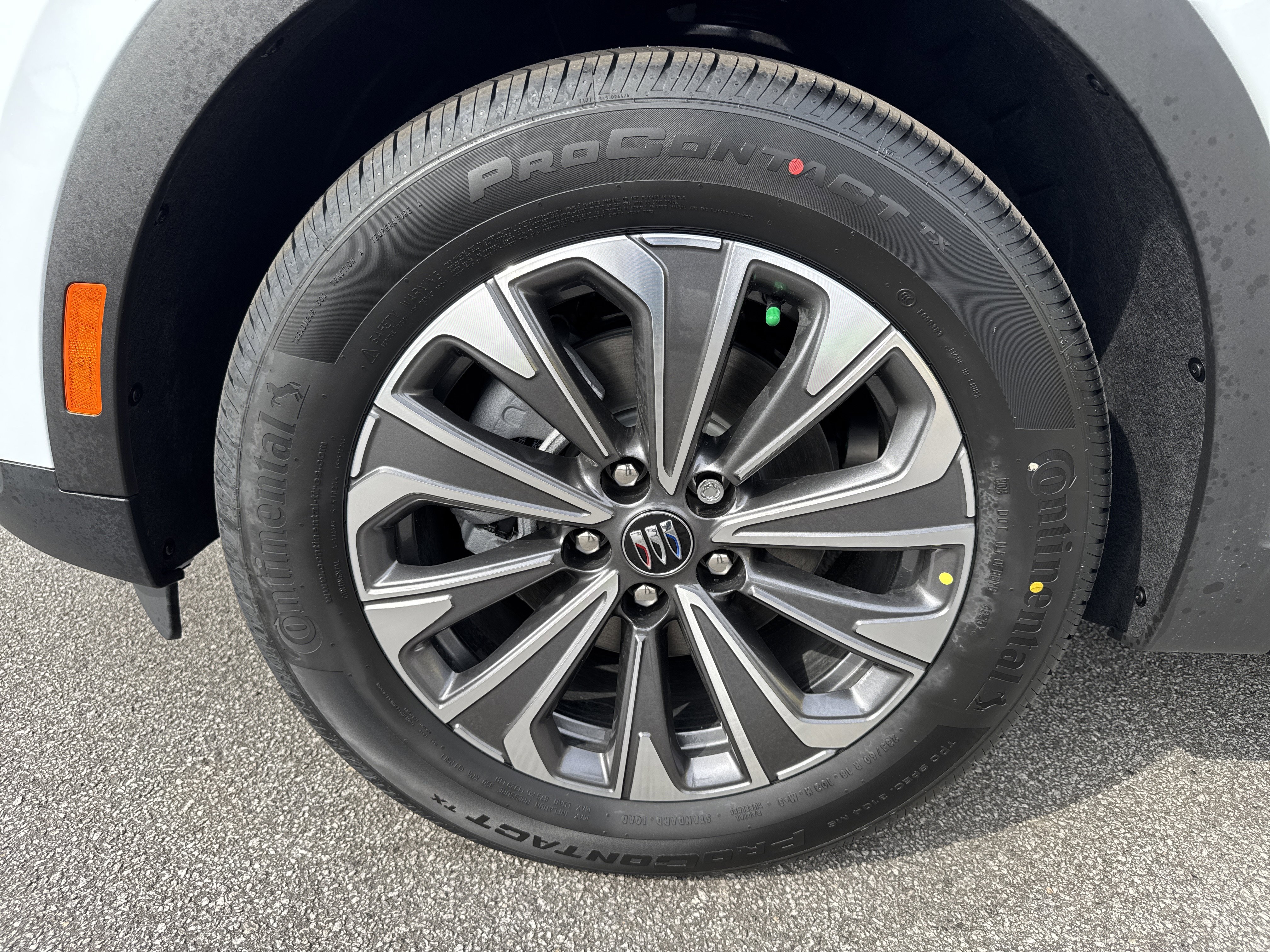 New 2026 Buick Envision Preferred image 13