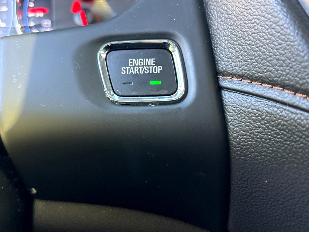 Used 2023 GMC Acadia AT4 w/ Technology Package image 7