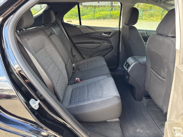 Used 2023 Chevrolet Equinox LT AWD/4WD image 12