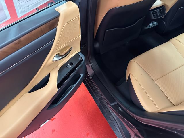 Used 2023 Lexus ES 350 w/ Premium Package FWD image 12