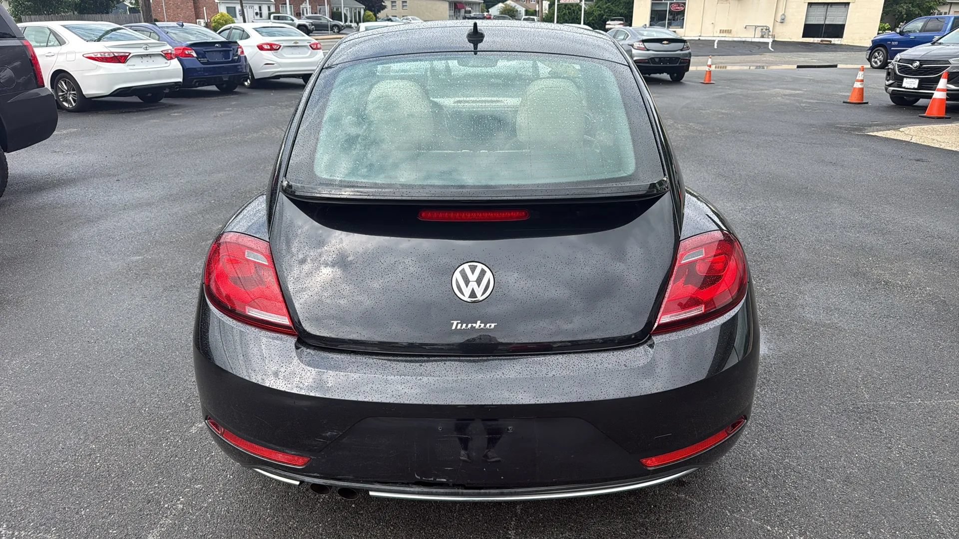 Used 2017 Volkswagen Beetle 1.8T SE FWD image 8
