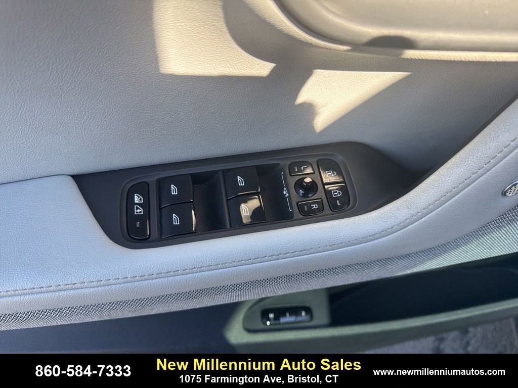 Used 2023 Polestar Polestar 2 w/ Pilot Pack image 14