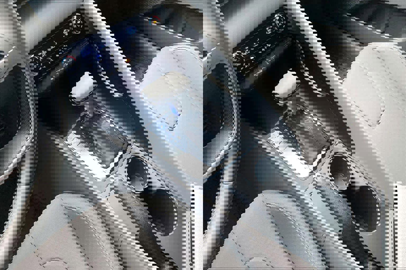 Certified 2025 Hyundai Elantra Sport image 17