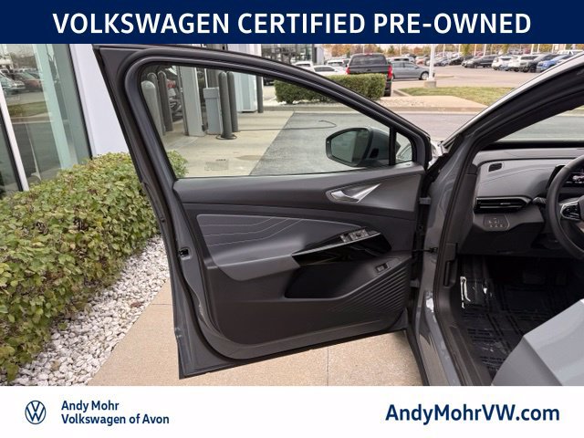 Used 2023 Volkswagen ID.4 Pro S Plus AWD/4WD image 14
