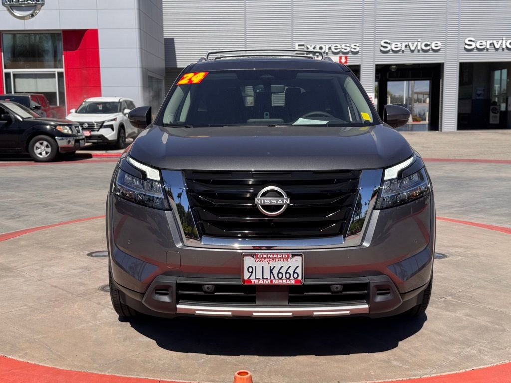 Certified 2024 Nissan Pathfinder SL w/ SL Premium Package image 3