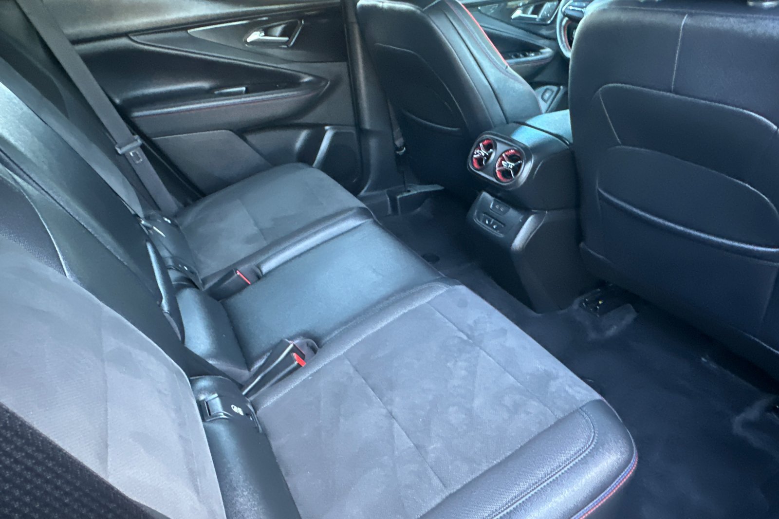 Used 2024 Chevrolet Blazer EV RS AWD/4WD image 19