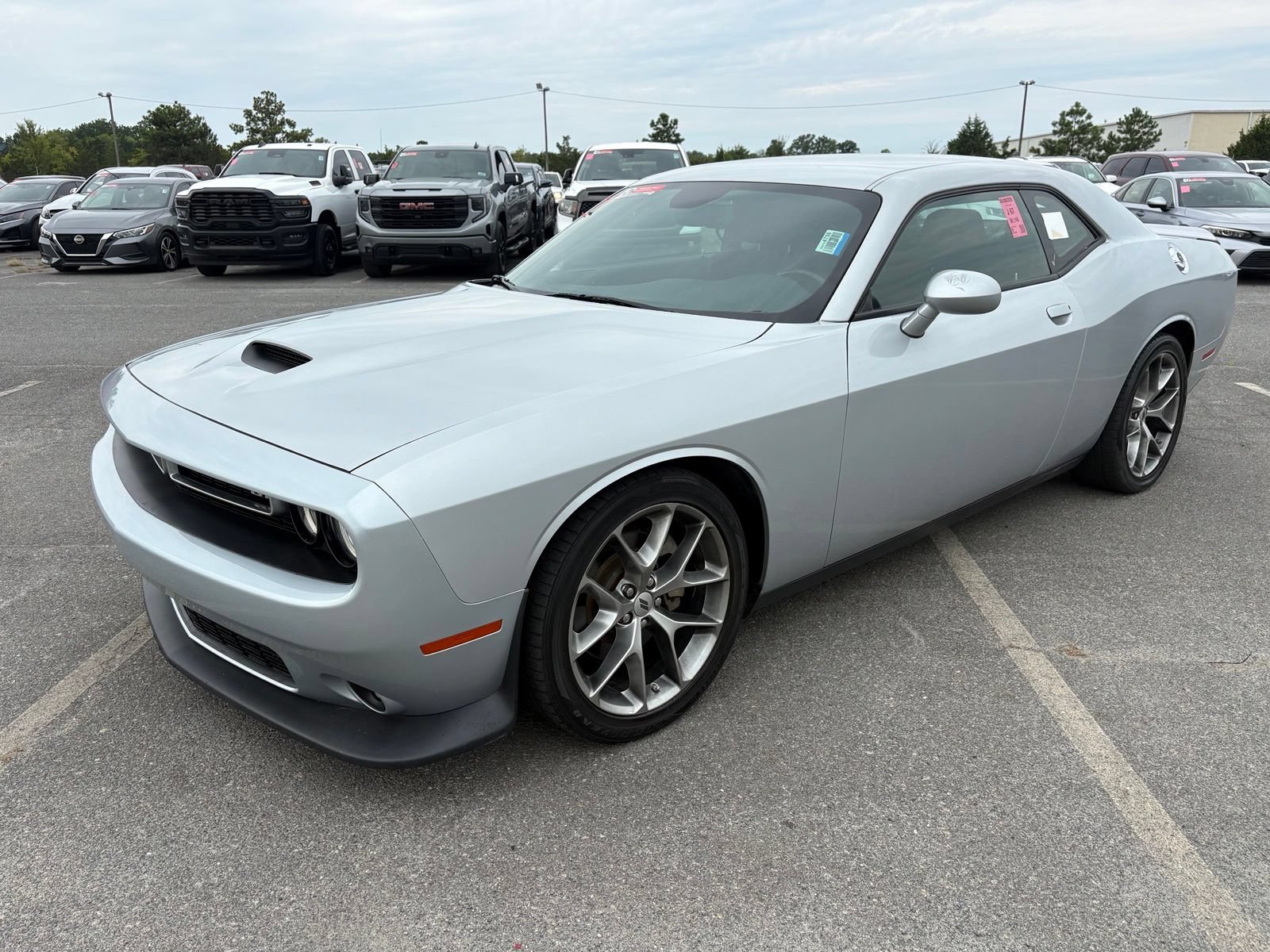 Used 2022 Dodge Challenger GT RWD image 7