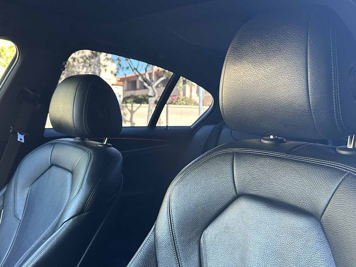 Used 2019 BMW 540i xDrive AWD/4WD image 16