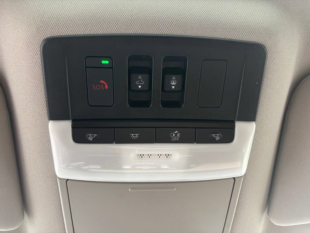 Used 2023 Nissan Pathfinder Platinum AWD/4WD image 32